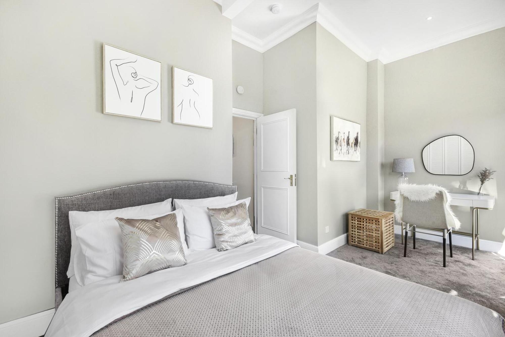 Lovely Large 1 Bed Renovated Flat W Balcony & 600Mb Wifi London Eksteriør bilde